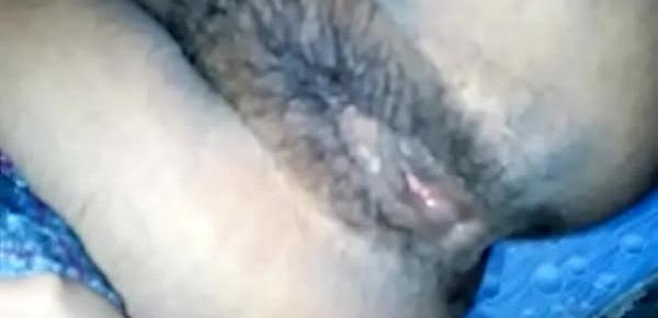  Faiza showing her hairy pussy